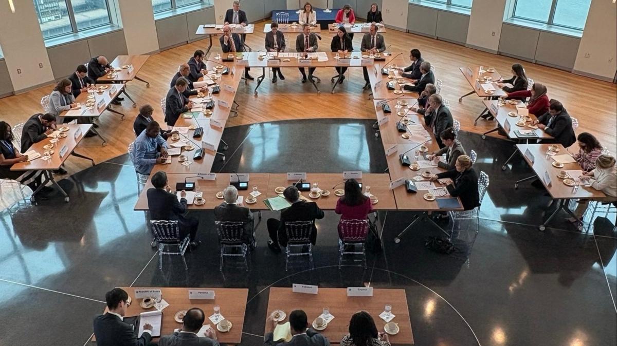 Tel Aviv'i panikletecek davet! ABD kritik zirveye Trkiye'yi de ard