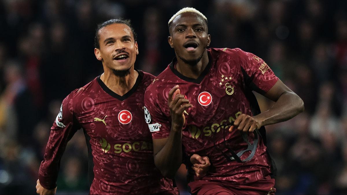 Tm Hollanda bu ma konuuyor! ''Osimhen, Ajax' bitirdi''