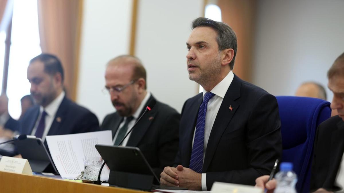 Bakan Bayraktar, petrol ve doal gaz keif almalarna ilikin TBMM'de bilgi verdi