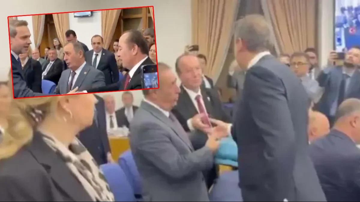 Bakan Bayraktar'ın cevabı böyle susturdu