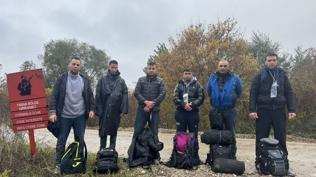 İki ilde düzensiz göçmenler yakalandı