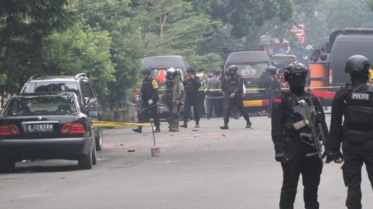 Jakarta'daki camide patlama