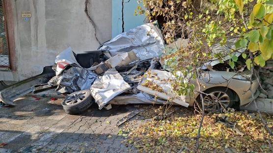 Ankara'da 3 aral feci kaza: Yarallar var