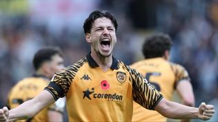 Enis Destan att, Hull City evinde kazand