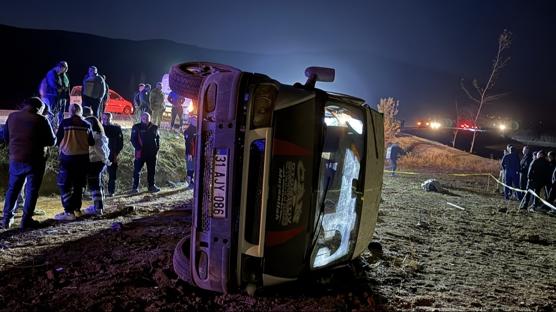 i servisi arampole yuvarland: l ve ok sayda yaral var