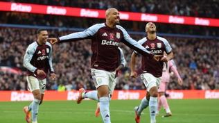 Aston Villa evinde zorlanmadı: 4-0