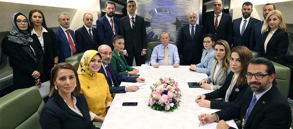 Blgede bar rzgar... Bakan Erdoan: Azerbaycan ile senkronize eklinde normalleme srecini yrtyoruz