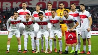 Futbolda milli mesai yarn balayacak