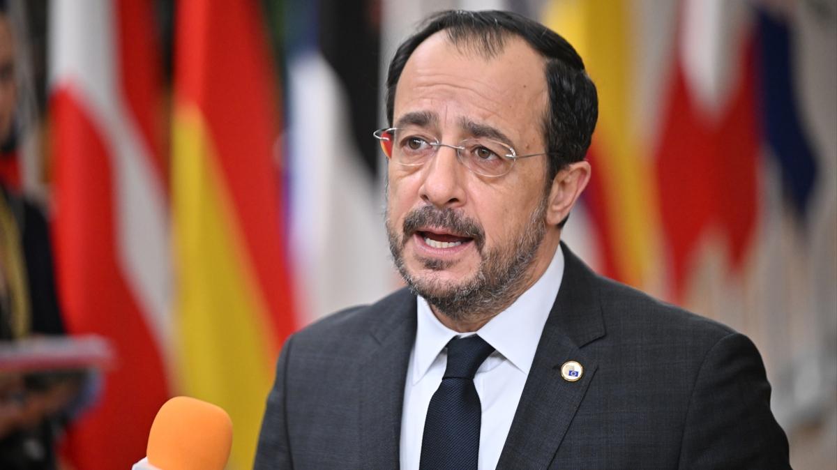 Rum liderden skandal aklama... Terr rgtne vgler dizdi