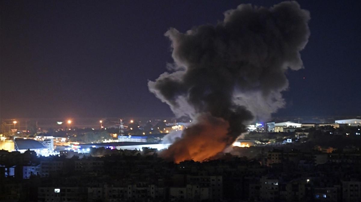 Soykırımcı İsrail'den Lübnan'a İHA saldırısı... 2 kişi hayatını kaybetti