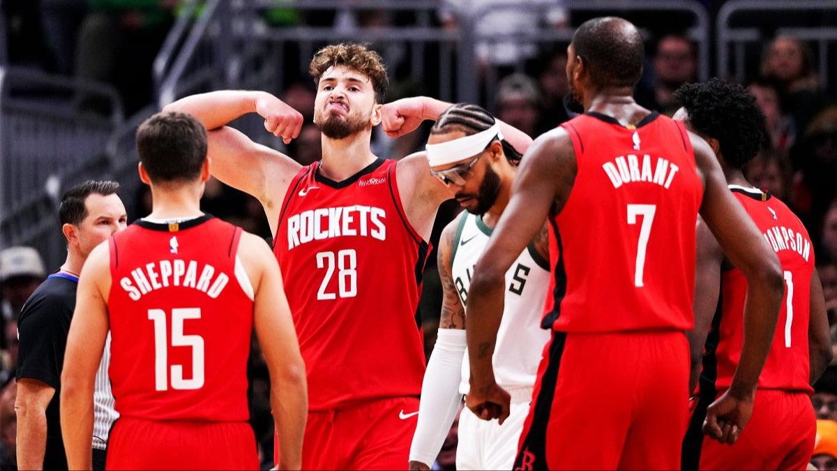 Alperen engn'den ''double-double''! Houston Rockets, Milwaukee Bucks' devirdi
