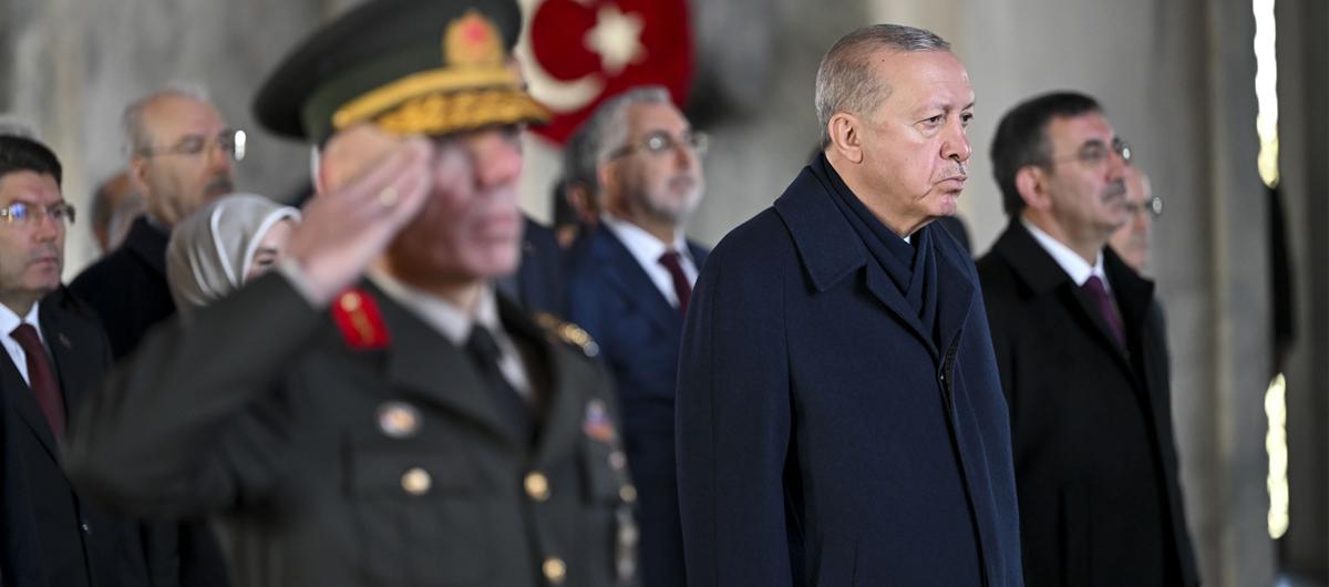 Devlet erkan Antkabir'de... Bakan Erdoan: Trkiye kresel bir g olma yolunda ilerliyor