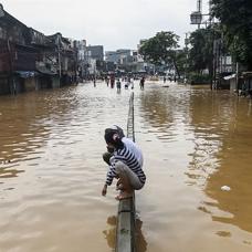 Endonezya'da iddetli yalara deniz tuzu nlemi