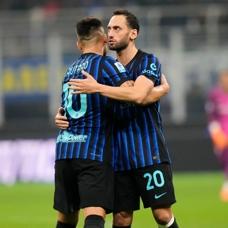 Inter evinde Lazio'yu 2 golle geçti