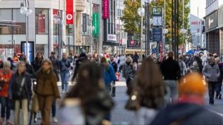 Almanya'da stadtbild siyaseti: Kamusal alan, kimlik ve dlama