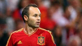 Efsane futbolcu Iniesta dolandrclkla sulanyor!