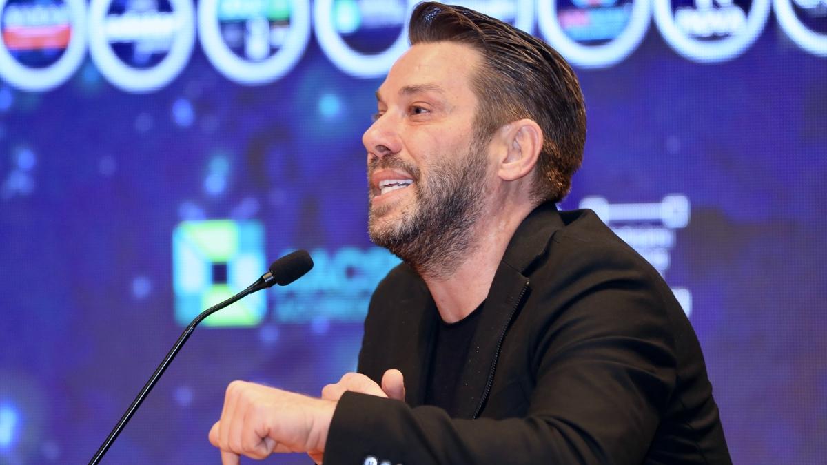 Frat Aydnus: Futbolun ruhu kayboluyor