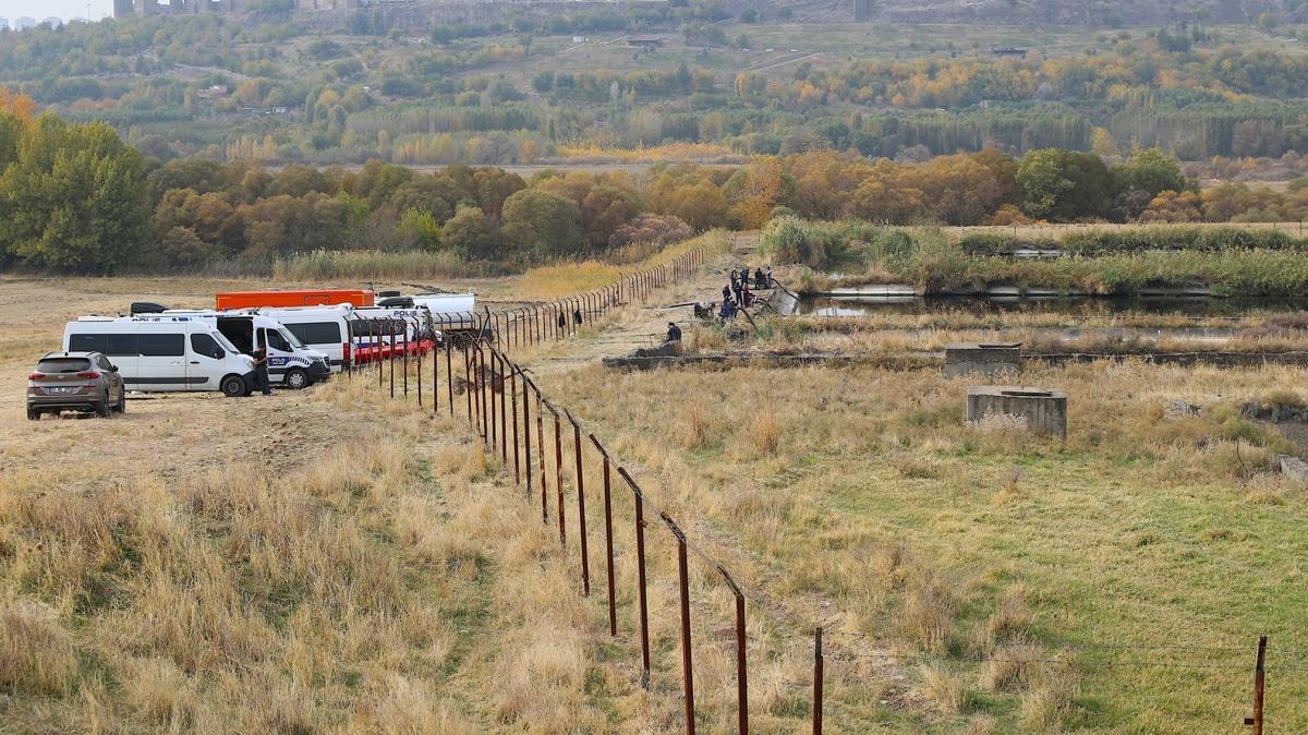 zel ekipler kayp polis iin sahada... Blge didik didik ediliyor