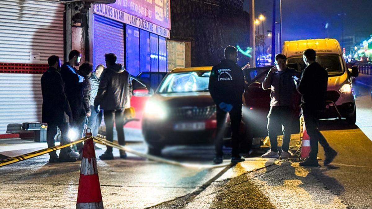 Seyir halindeki arata katliam! Can kayplar var