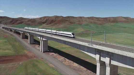 Yerli mhendislik rn OTM trenleri durmadan muayene ediyor