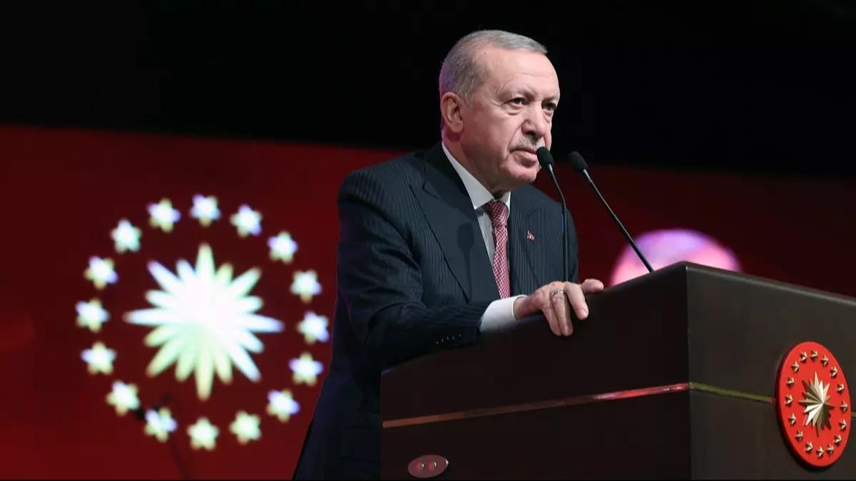 Cumhurbakan Erdoan'dan kargo uann dmesi sonucu ehit olan Hava Astsubay Aykut'un babasna taziye telefonu