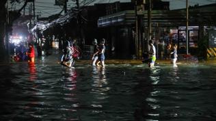 Fung-wong Tayfunu Filipinler'de 27 can ald