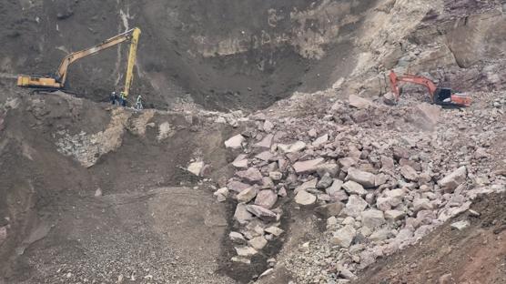 Enkaz altında kalmıştı! Cansız bedenine ulaşıldı