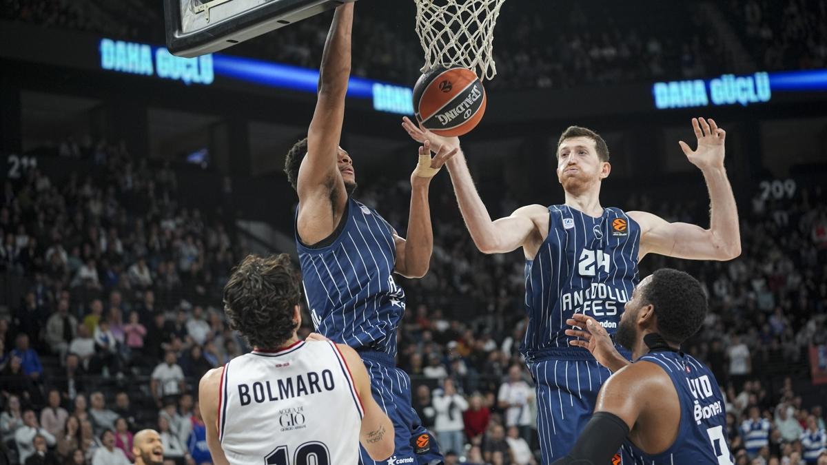 Anadolu Efes, Bayern Mnih'i Antalya'da arlayacak