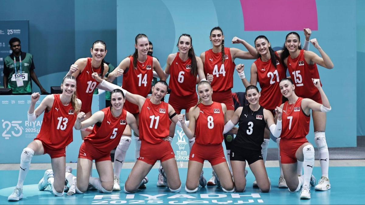 Kadn Milli Voleybol Takm 6. slami Dayanma Oyunlar'nda ampiyon oldu