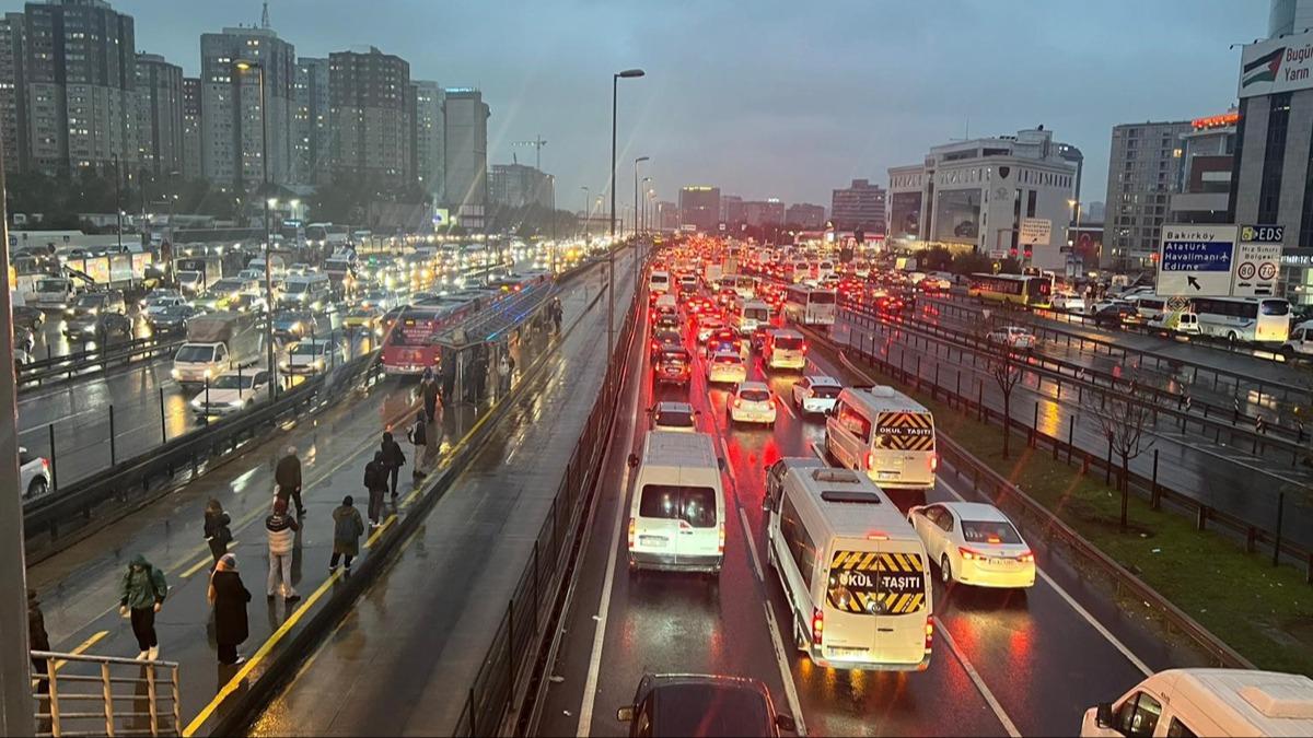 stanbul trafiine kritik dzenleme: Oybirliiyle 84 noktada hz limiti gncellendi
