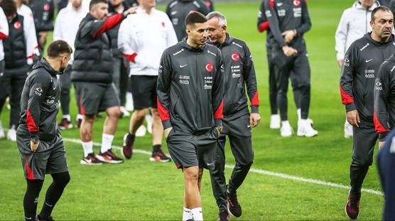 A Milli Futbol Takımı, Matlı Stadı'nda yürüyüş yaptı