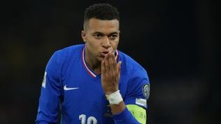 Kylian Mbappe, milli takım kampından ayrıldı