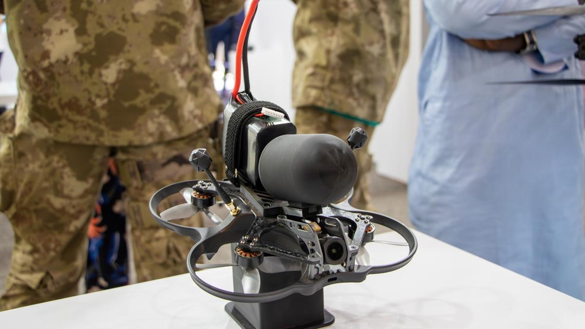 Milli kamikaze dronlar sahneye kt... Muharebe sahasnda oyun deitirici olacak