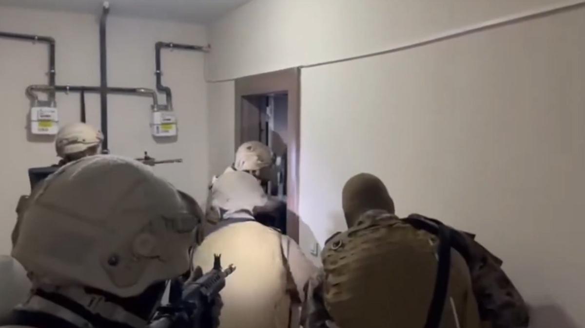 11 lkeyle ortak operasyon! Organize su rgtlerine darbe 