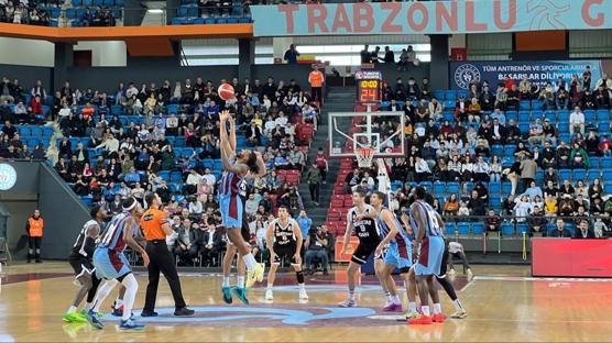 Beşiktaş, Trabzonspor deplasmanından galibiyetle döndü