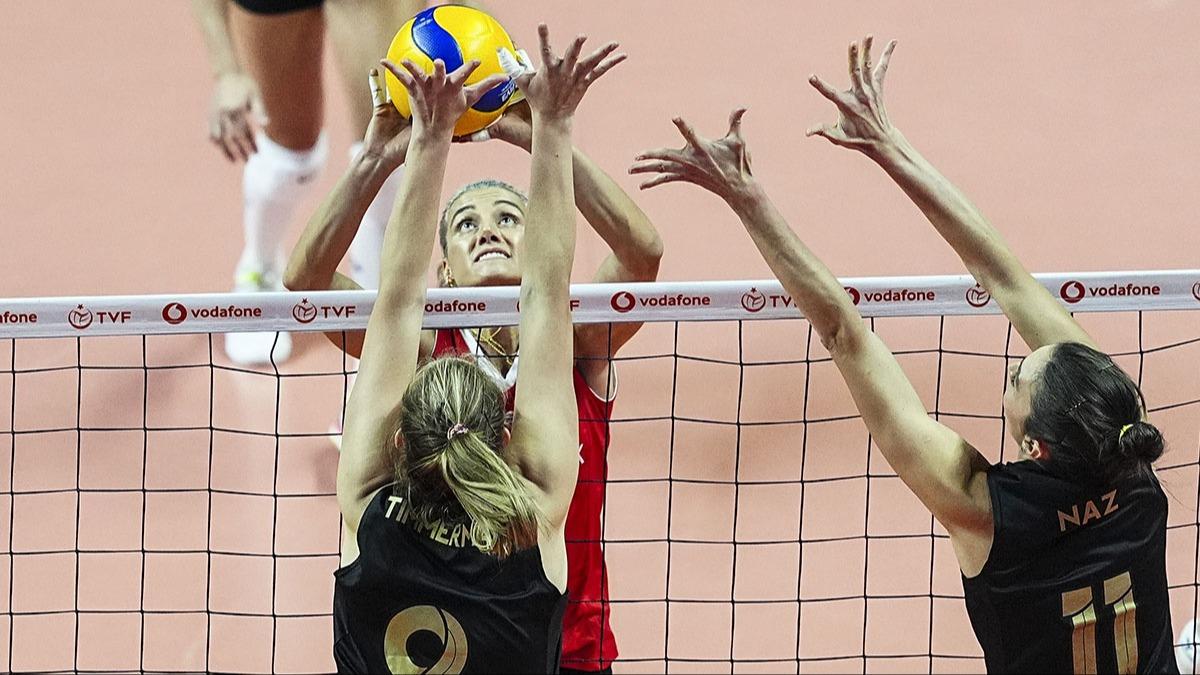 Galatasaray Daikin, Bahçelievler Belediyespor'u 3-0'la geçti