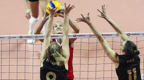 Galatasaray Daikin, Bahelievler Belediyespor'u 3-0'la geti