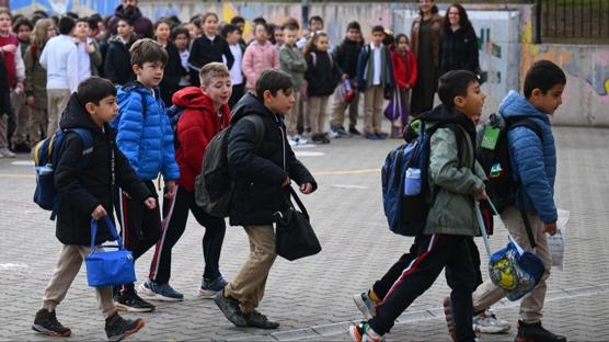 lk ara tatil bitiyor! 20 milyon renci ders ba yapacak