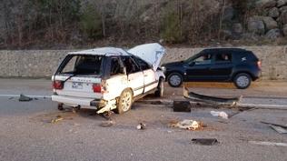 Karabük'te otomobil takla attı: Ölü ve yaralılar var