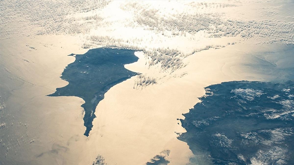 Rum snrnda bayrak provokasyonu... KKTC'den sert tepki