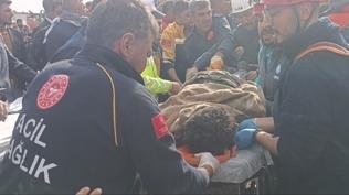 Şanlıurfa'da inşaat çöktü: 2 işçi ağır yaralı