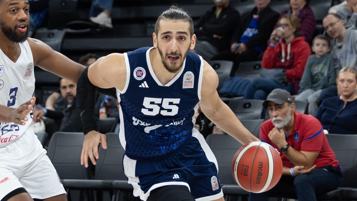 Baheehir Koleji, Polonya deplasmannda