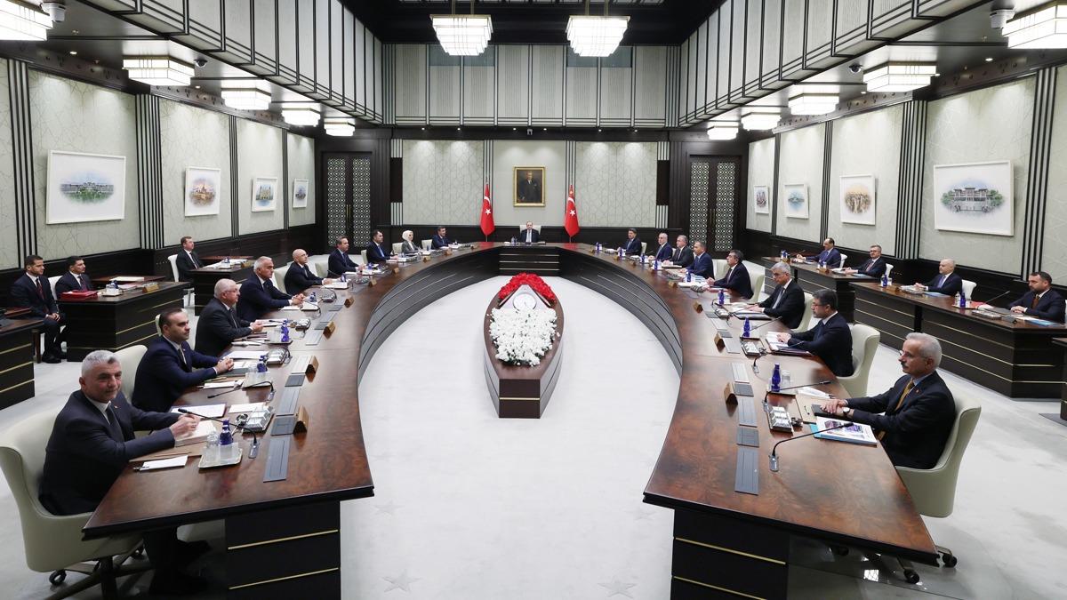 Kabine youn gndemle toplanyor! Masada 3 nemli balk var