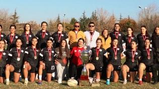 Körfez Gençlerbirliği, ragbide Türkiye şampiyonu oldu