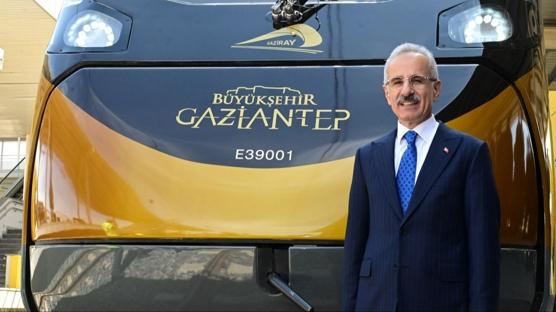 Milli Banliy Treni'nin drdncs de raylarda