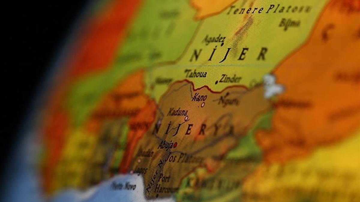 Nijerya'da bir okula baskn: 25 renci karld