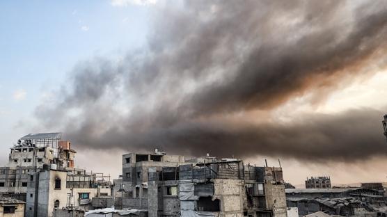 Soykrmc srail'den Gazze'de okula saldr... 10 kii yaraland