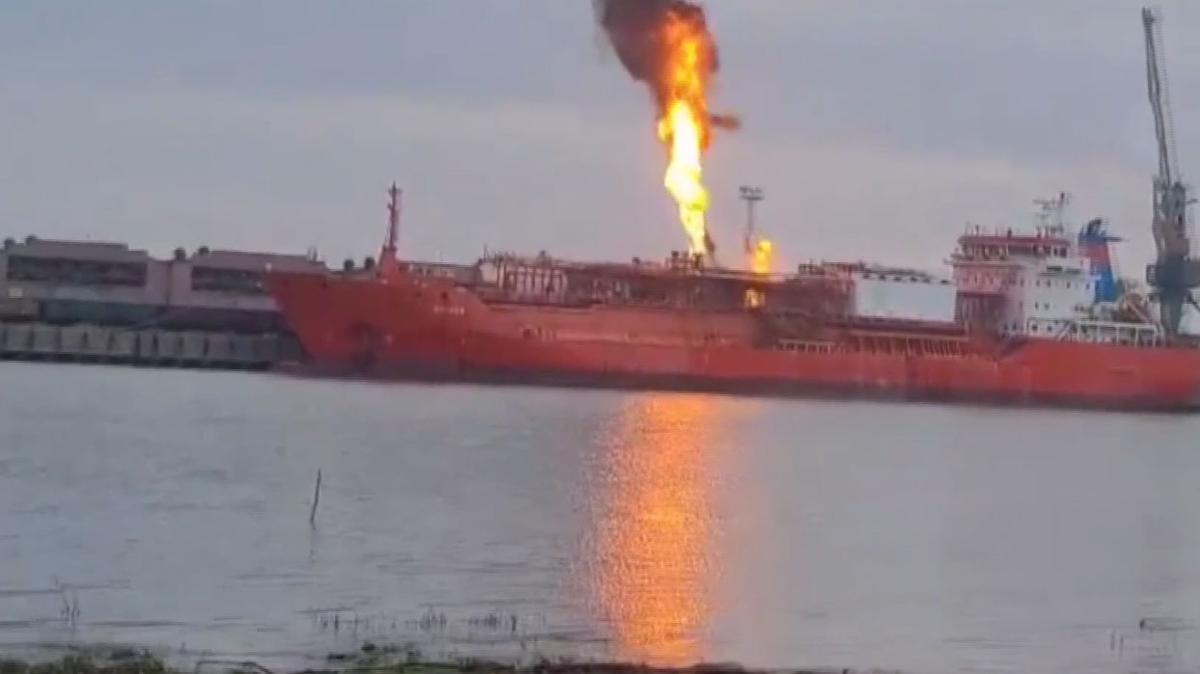 Ukrayna'da Trkiye'ye ait LNG tankerine saldr