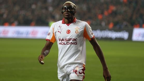 Victor Osimhen, Afrika'da yılın futbolcusu ödülünde finale kaldı