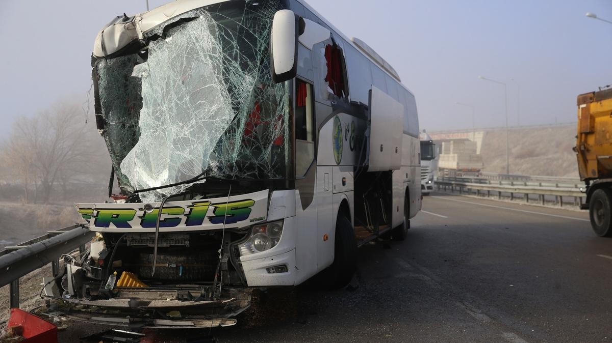 Erzurum'da feci kaza: ok sayda yaral var 